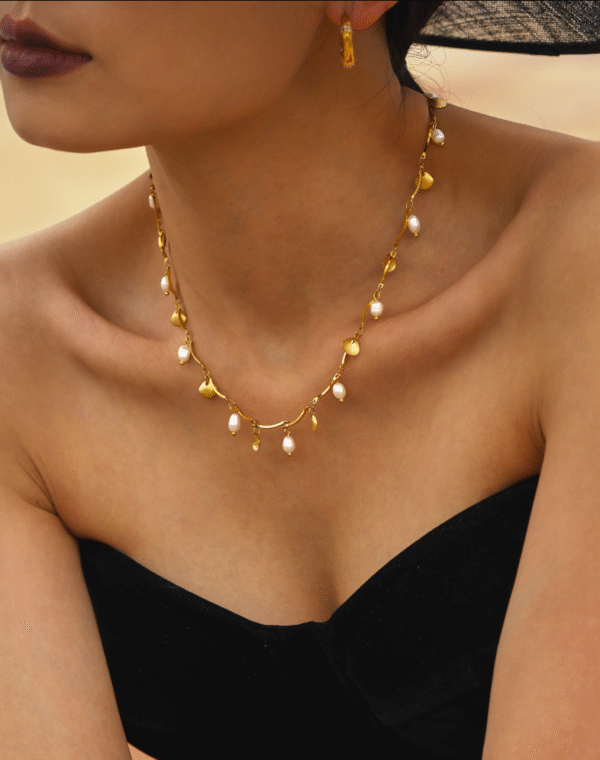 Small shell freshwater pearl necklace ins style creative design