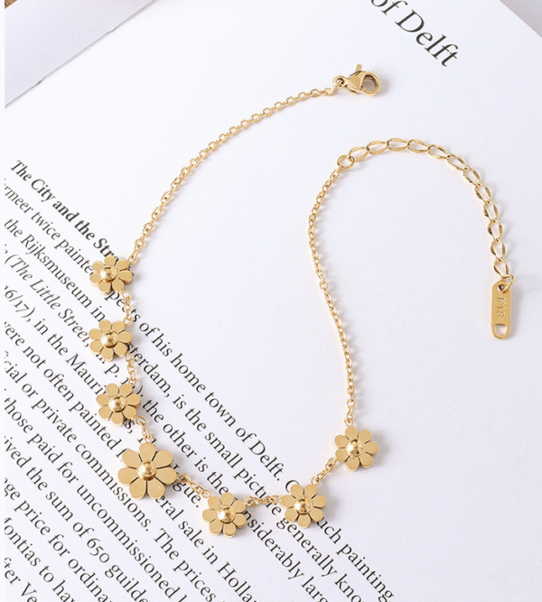 Daisy Petal Titanium Steel 18K Gold Plated Anklet - Image 4